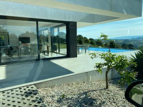 Villa White Lagoon, 6 guests, 2 bathrooms, heated private pool, amazing view, AC, fully Equiped !