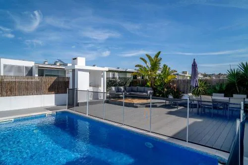 Trevo Beach House - Villa with Private Pool