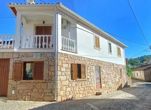 Casa Duas Fontes