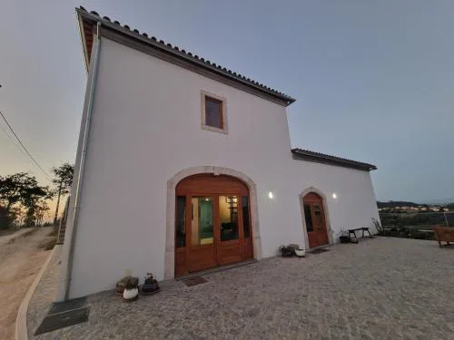 Quinta da Chumbaria - heaven on a hilltop, peace and stunning views!