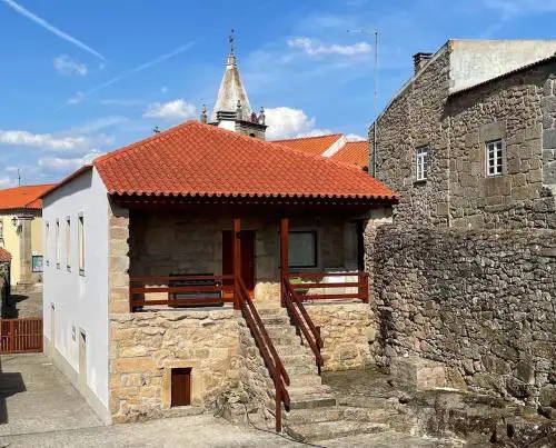 Casa de Sampaio, Castelo Mendo