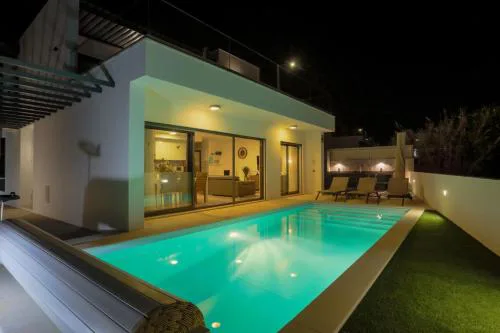 Villa Caldara, Private Pool, Outdoor Kitchen, Airco & Pellet Heater - Near Beach & Town