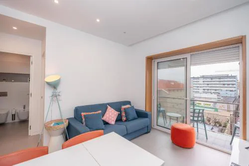 Maestro Apartment by LovelyStay