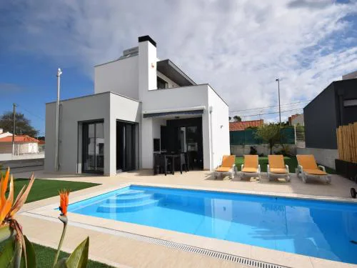 Family Villa with Terrace and Pool