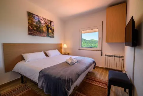 Casa do Beco - Fabulous 3 Bedroom House with an Office, Seia, Serra da Estrela