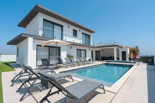 Diamond Villa, luxury house with private pool