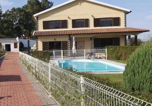 Villa Familia Antonio Standen