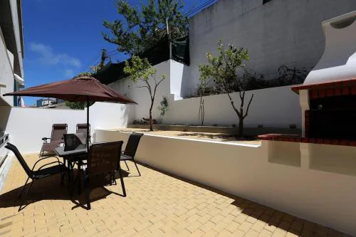 Hills and Waves Apartment
