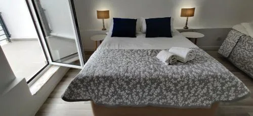 Nazaré Historic Beach House-1 minute to the beach