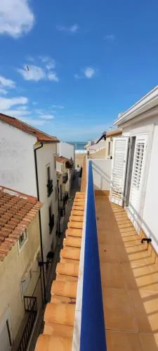 Seaside gem, 3 ensuites, beach & town centre