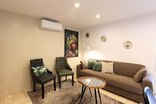 T3-House of the Palm Tree