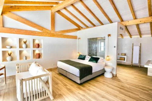&Tales Villas Collection - With Hotel Service and Breakfast