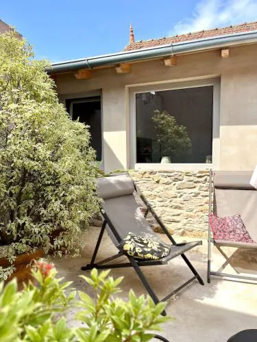 Casa 5A - Refúgio Intimo e privado com design e pátio acolhedor