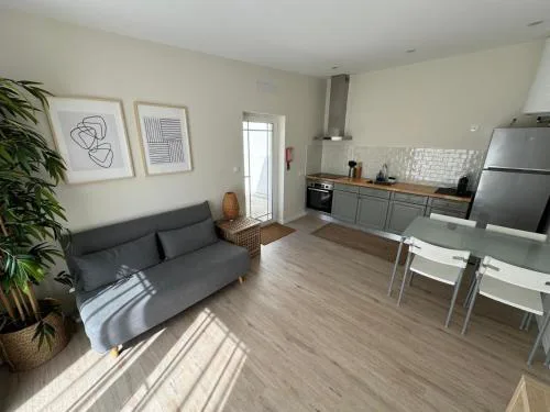 180 Guest Suite