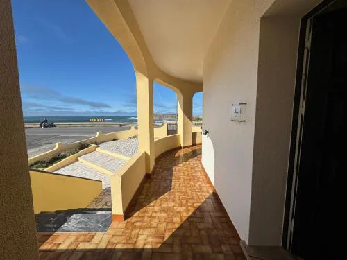 Peniche Surf & Sunset House