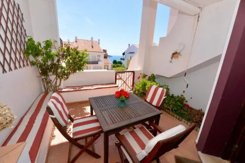 Paddle - Sea view apartment with 3 pools, tennis & squash court