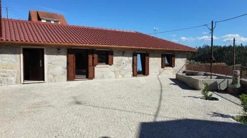 Casa do Pedreiro Maison familiale près des Thermes de São Pedro do Sul