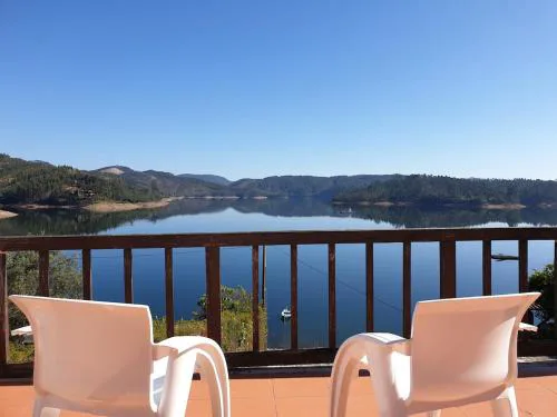 House by the Lake - Casa da Eira