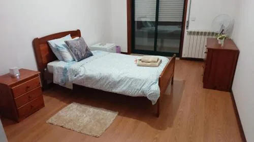 Quarto com Varanda para Solteiros