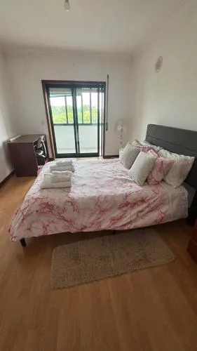 Quarto duplo com varanda no centro de Viseu