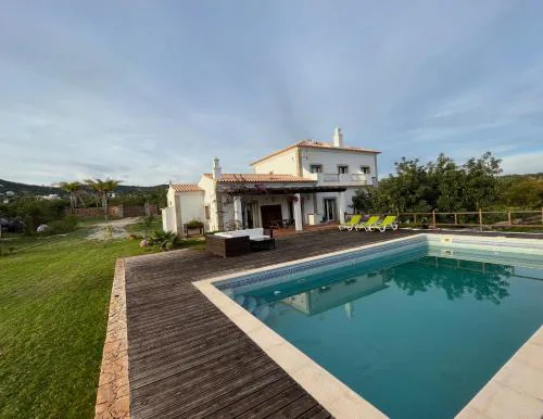 Charming Villa with pool close to Faro Portugal