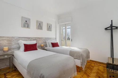 WHome Peaceful Algés Family Home away from City Noise