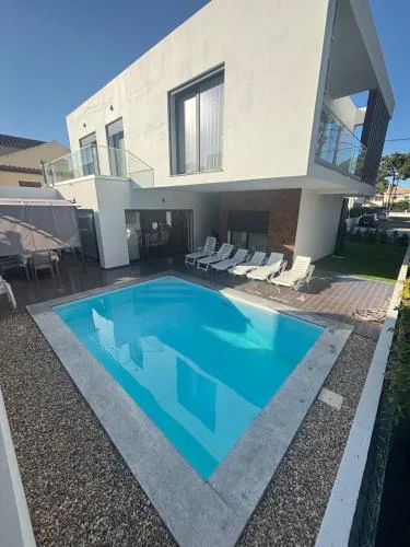 Aroeira Beach Home