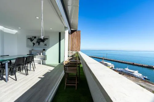 Cacilhas Riverview!