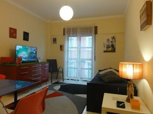 Luz de Cacilhas Apt, few steps away from Lisboa!