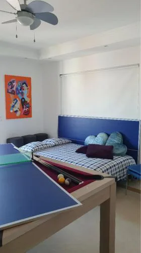 Private Room & Ensuite Bathroom In Stylish Shared Apartment - River View, Beach & Lisbon Accesss