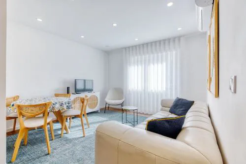 Vita Portucale ! Almada Chic Design 3BR