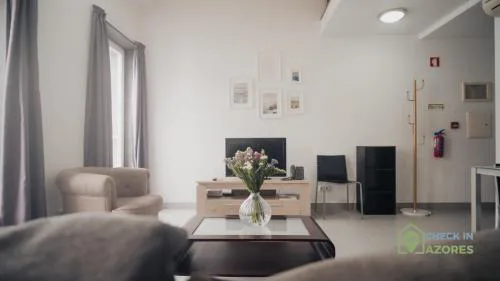 Loft acolhedor com mezanine no centro de Angra