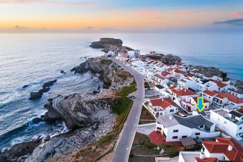 1 minute from beach - Baleal Wood Cabin