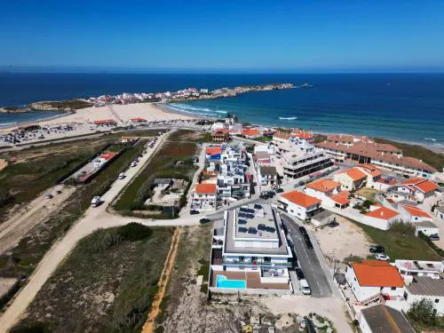 Beach & Surf Lovers Apartment with AC - Baleal