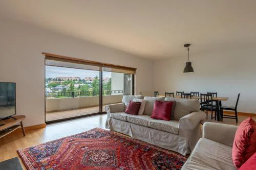 FLH Belas Golf Club Balcony Apartment
