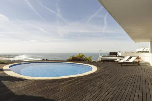 Biscaia Blue Horizon by ClamaRetreats