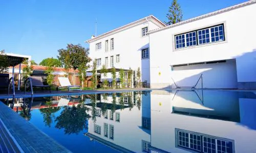 Art 4 You Carcavelos Suites