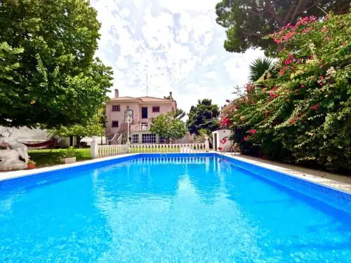 FLH Yucca House Carcavelos Beach