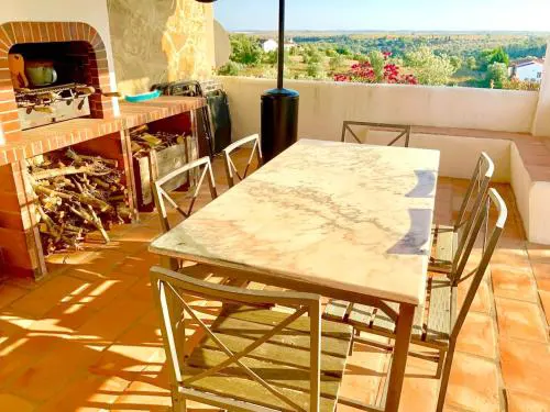 Charming villa in Casais de São Brás