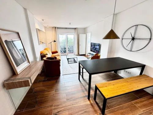 Cascais Parkview Apartment near the Sea - 4 beds