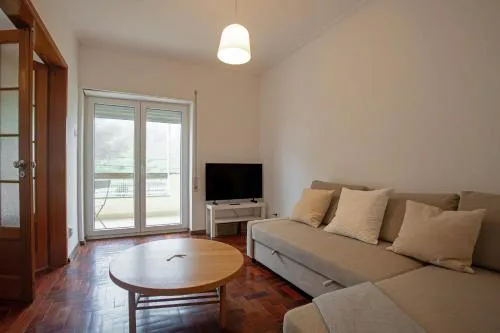 Central Cascais 1BDR With Balcony Near The Beach