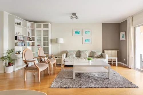 Cidadela Deluxe 2BR with Pool and Sea View