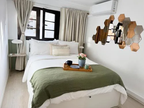 Heart of Cascais Cozy 2BR Steps from Beach