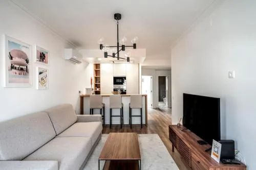 Ocean Breeze - T1 Apartment in Cascais by Lisbeyond