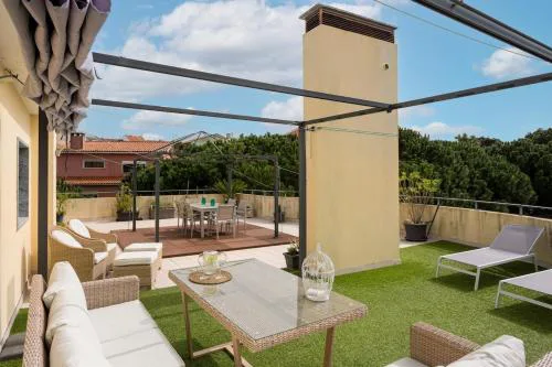 Spacious 3BR Apartment with Terrace | Cascais