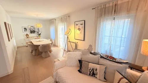 Townhouse in the Heart of Cascais Historic Center
