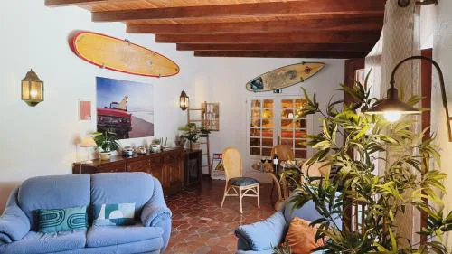 Digital Nomad Retreat, 6 Min to Beach & AC