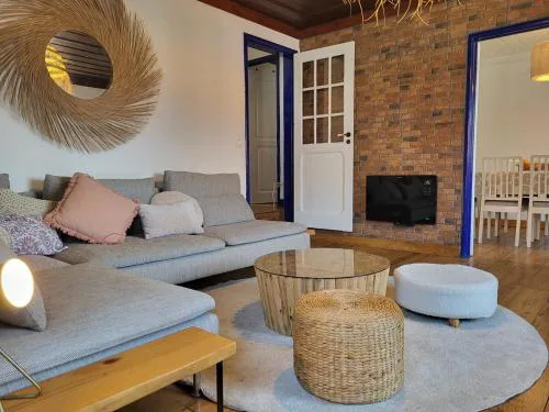 Charmingly Renovated Village House in Sintra, Penedo