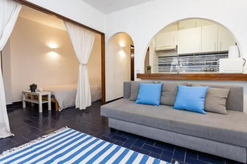 Blue Horizon House