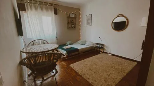 Peaceful Boho Room in Costa da Caparica